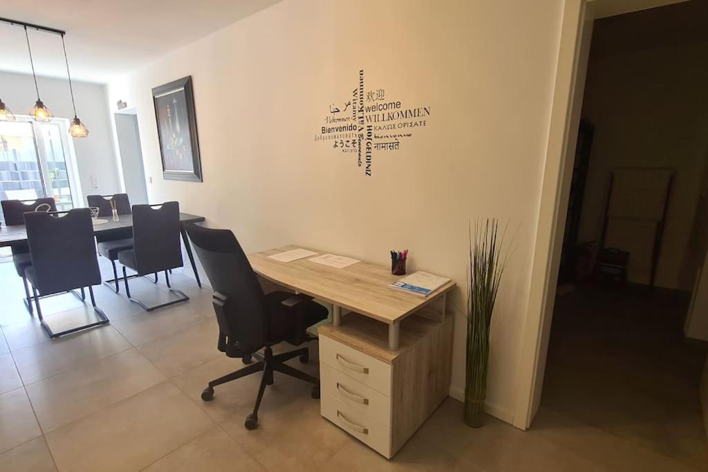Grosse Moderne Ferienwohnung Auch Als Monteur Unterkunft Nutzbar, In Stolberg - Vicht 外观 照片