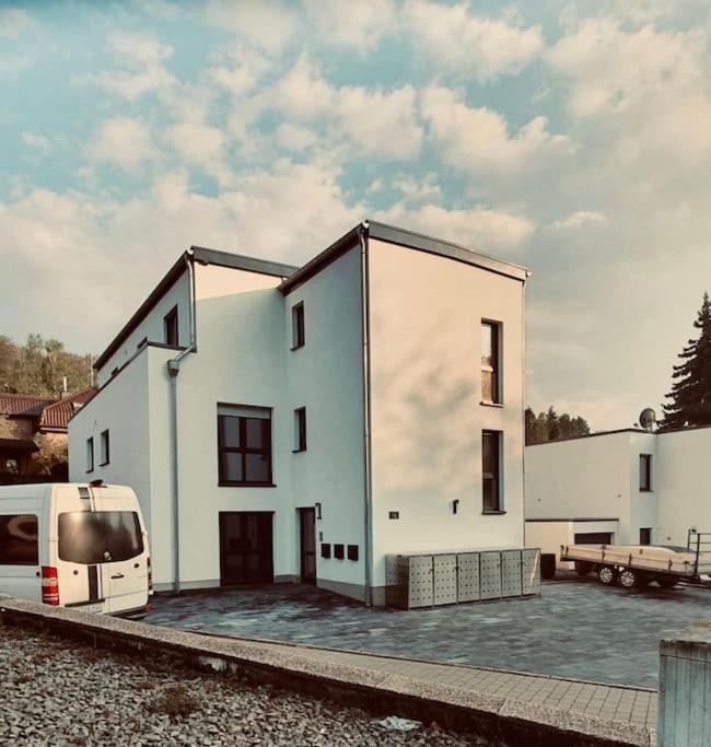 Grosse Moderne Ferienwohnung Auch Als Monteur Unterkunft Nutzbar, In Stolberg - Vicht 外观 照片